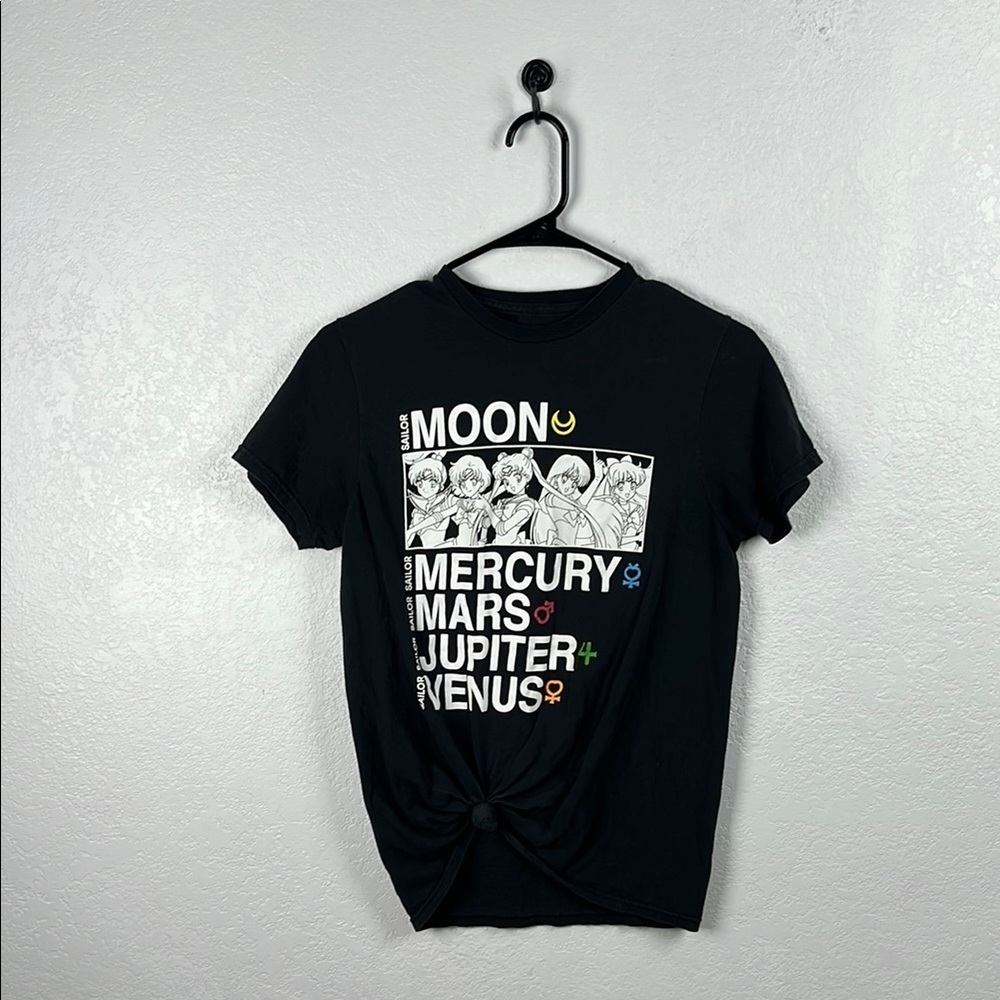 Sailor Moon Women’s Black Graphic T-Shirt Short Sleeve Sz S Street Wear CrewNeck
